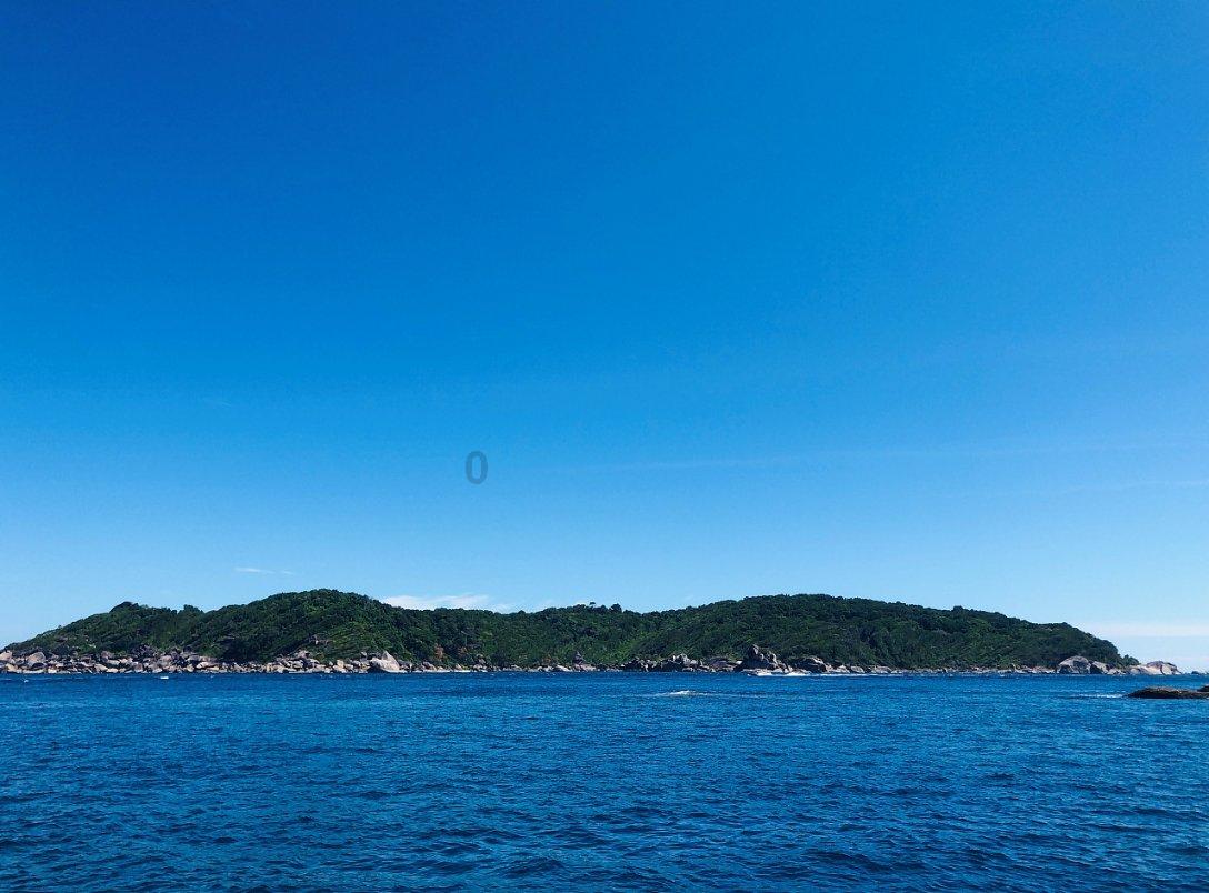 海滩小镇逃生